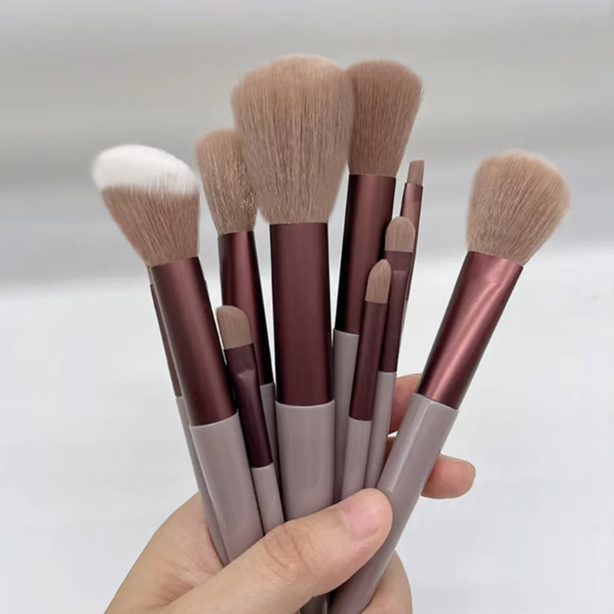 Zander - 13 Piece, Cosmetic Makeup Brush Set